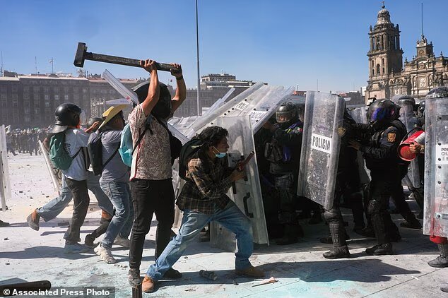 شورش نسل زد علیه فساد در مکزیک