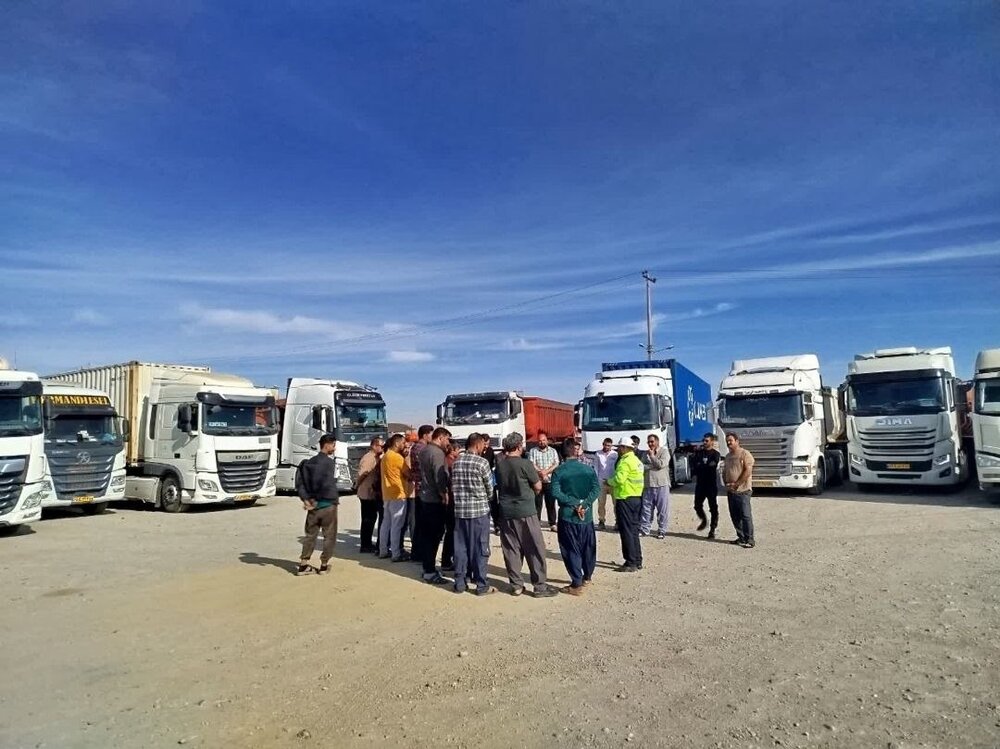 بزرگ‌ترین برنامه بازآموزی رانندگان ناوگان بار و مسافر کلید خورد