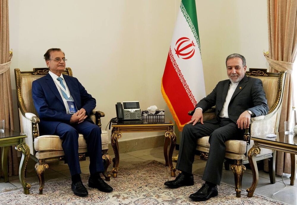 تاکید عراقچی بر ضرورت هماهنگی کشورهای منطقه جهت مقابله با سیطره‌طلبی رژیم صهیونیستی