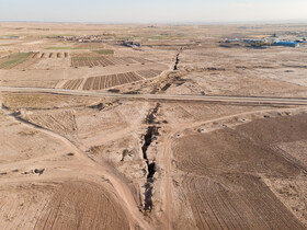 شکاف فرونشست در روستای جیلو شهرستان نیشابور