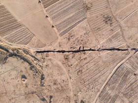 شکاف فرونشست در روستای جیلو شهرستان نیشابور