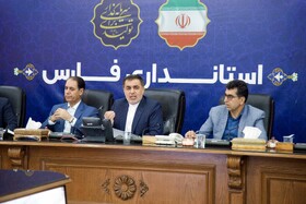 معاون استاندار: دستگاه‌های اجرایی فارس در تأمین پایدار اقلام مورد نیاز مردم همکاری داشته باشند