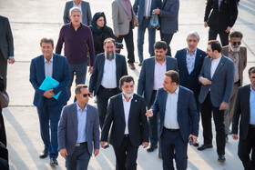 بازدید شرکت کنندگان اجلاس بین‌المللی ایران‌شناسان در شیراز از تخت‌جمشید