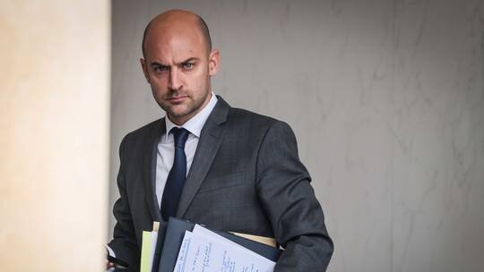 نخست وزیر فرانسه: شاید کی‌یف هرگز نتواند وام اتحادیه اروپا را بازپرداخت کند