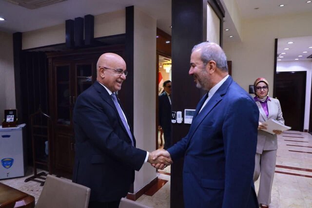 رایزنی سفیر ایران و وزیر بهداشت عراق درباره تداوم همکاریها