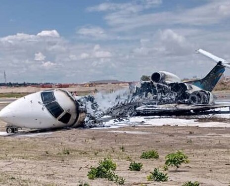 سانحه برای هواپیمای حامل وزیر معادن کنگو/ سرنشینان جان سالم به در بردند