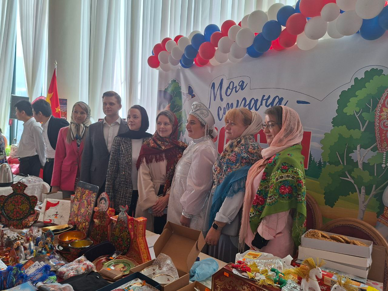 افتتاح پانزدهمین بازارچه دیپلماتیک