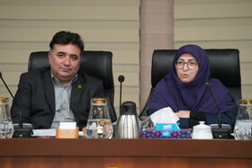 شینا انصاری معاون رئیس‌جمهور و رئیس سازمان حفاظت محیط زیست کشور و کیومرث سفیدی مدیرکل حفاظت محیط زیست استان اردبیل در نشست با کارکنان اداره کل حفاظت محیط زیست استان اردبیل