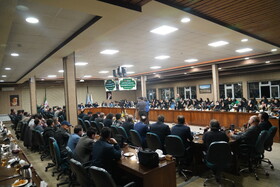 نشست شینا انصاری معاون رئیس‌جمهور و رئیس سازمان حفاظت محیط زیست کشور با اساتید دانشگاه‌ها، فعالان محیط زیست، تشکل‌های مردم‌نهاد و اصحاب رسانه اردبیل