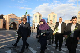 حضور شینا انصاری معاون رئیس‌جمهور و رئیس سازمان حفاظت محیط زیست کشور در گلزار شهدای بهشت فاطمه اردبیل