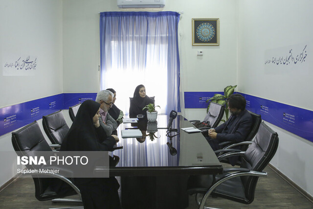 مهمترین دغدغه نخبگان، دیده نشدن است