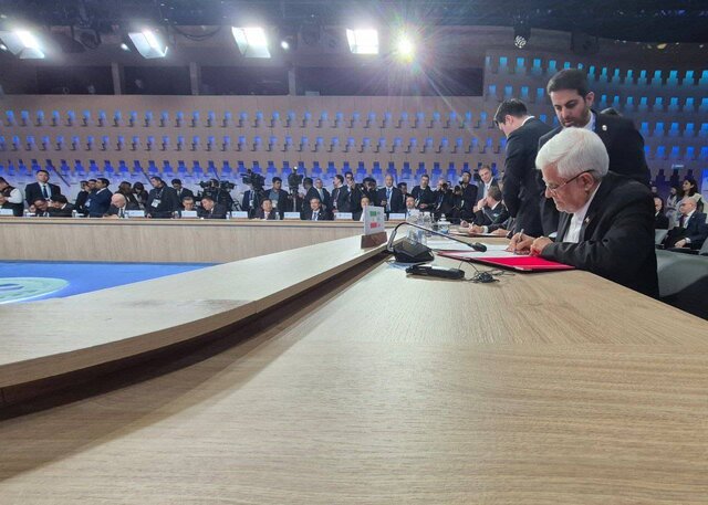 معاون اول رئیسجمهور سند همکاریهای اعضای شانگهای را امضا کرد معاون اول رئیسجمهور سند همکاریهای اعضای شانگهای را امضا کرد