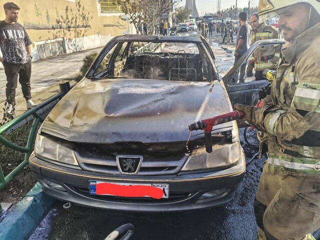 آتش‌سوزی پرشیا در میدان آزادی؛ حادثه بدون مصدوم