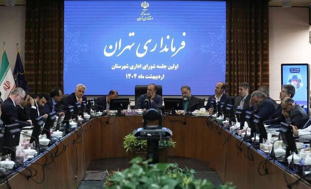 عکس: آرشیو تحقق اشتغال ۳۸ هزار نفری در پایتخت/ ضرورت هماهنگی دستگاهها در جمع آوری آسیبهای خانههای پلاک قرمز