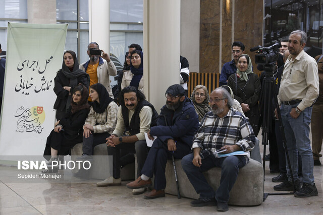 به جشنواره می‌آییم تا دیده شویم