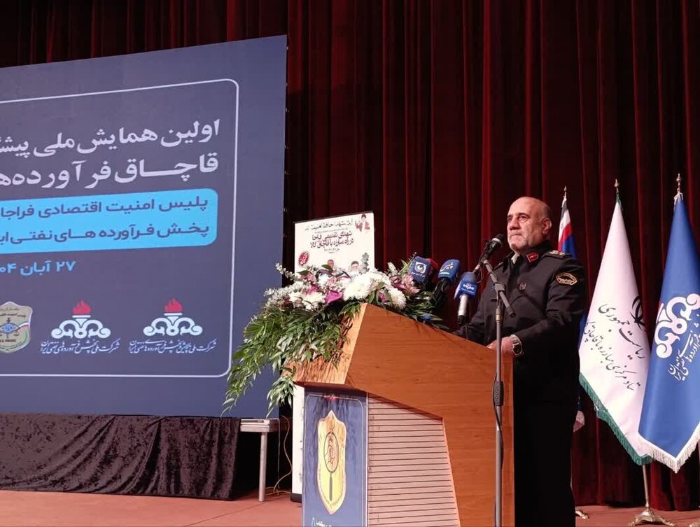 ۵.۲ میلیارد دلار؛ سهم فرآوردههای نفتی در قاچاق خروجی کشور/ روزانه ۲۱ میلیون لیتر سوخت قاچاق میشود