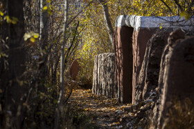 کوچه‌های سرخِ روستای هزاران‌ساله
