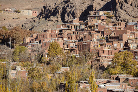 کوچههای سرخِ روستای هزارانساله