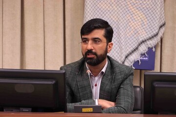 رسانه‌ها مثل شهیدان از کشور دفاع کنند