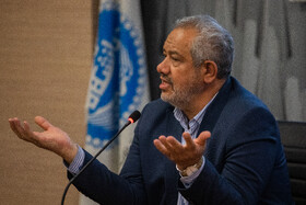 سخنرانی علی انتظاری، استاد دانشگاه در نشست «مقاومت به مثابه امر اجتماعی»