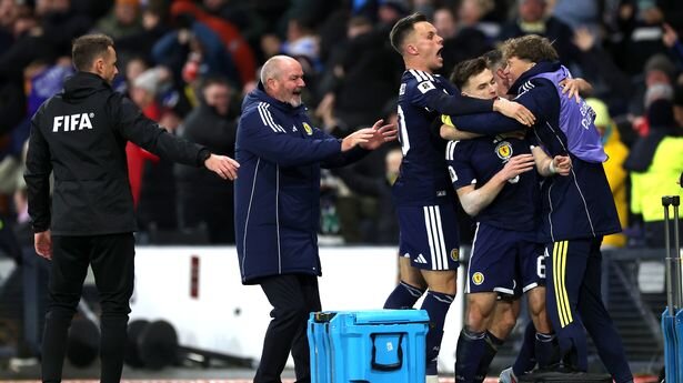 معجزه در همپدن پارک/ کلارک: خودم را ستایش می‌کنم!