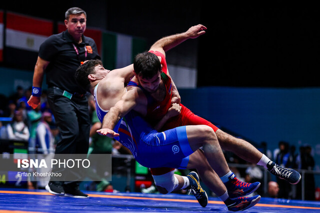 طلای مسابقات کشتی فرنگی بازی‌های المپیک ناشنوایان بر گردن ورزشکار خوزستانی