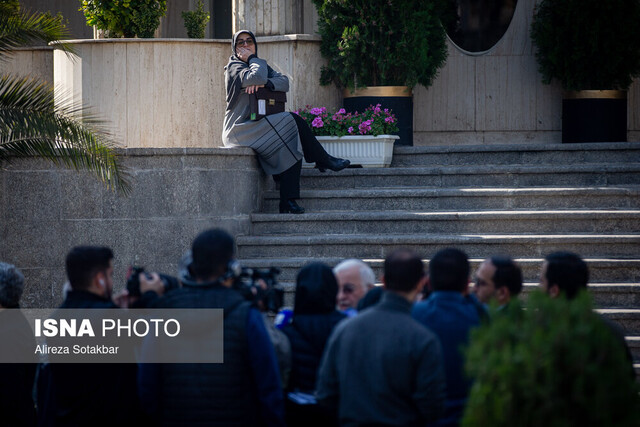 اخبار سیاسی ۲۸ آبان؛ درگذشت فرزند «صدیقی»/هشدار پزشکیان درباره مبنای حقوقها/حل مشکل بیمه رانندگان