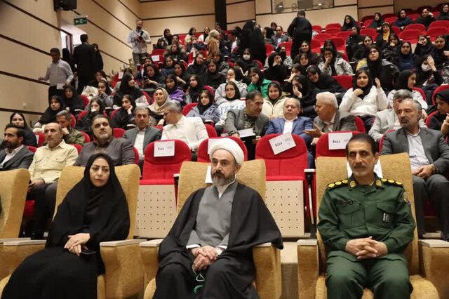 نماینده ولیفقیه در ایلام: کتابخانهها سنگر مقابله با تهاجم فرهنگی هستند