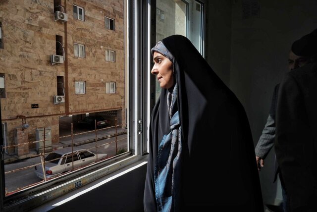 تو فکر یک سقفم!