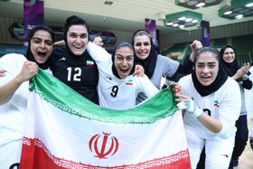 وقتی هندبال مردان ایران از زنان عقب می افتد!