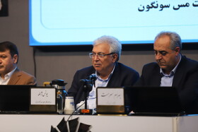 یونس ژائله، رئیس اتاق بازرگانی تبریز در نشست شورای گفتگوی دولت و بخش خصوصی استان آذربایجان شرقی با حضور وزیر امور اقتصادی و دارایی