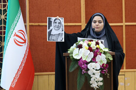 زهرا آقاجانی، خیر مدرسه‌ساز قزوینی، در حضور رئیس‌جمهور