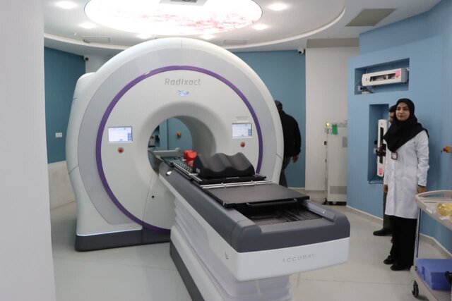 آغاز به کار پیشرفته‌ترین دستگاه توموتراپی جنوب‌شرق در بیمارستان شفای کرمان