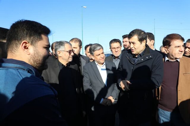 وزیر ورزش: اعتبار لازم برای تکمیل مجموعه ورزشی علی دایی را تأمین می‌کنیم/ بهره‌برداری از مجموعه نباید به تأخیر بیفتد