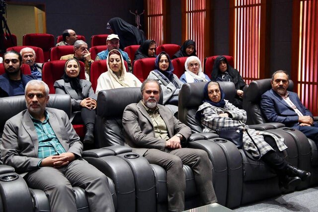 در شبی برای مینو غزنوی چه گذشت؟