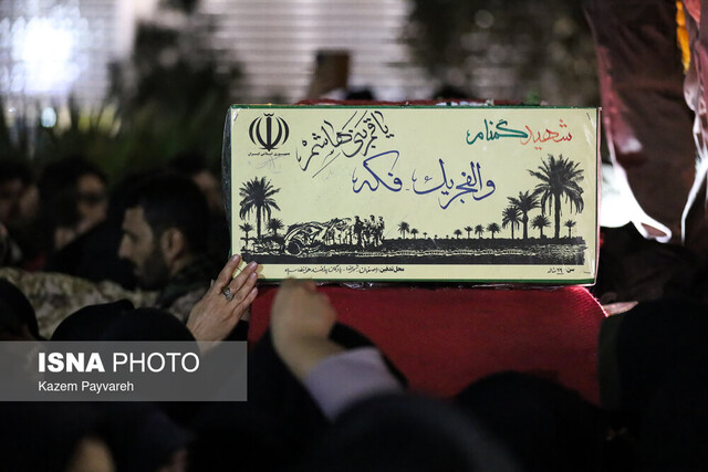 عکس تزئینی است مسئول بسیج دانشجویی استان زنجان: گذشتن از خود و فداکاری برای خدا، مهمترین درس زندگی شهدا است