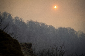 عملیات مهار آتش‌سوزی مناطق کوهستانی روستاهای دلیر و الیت