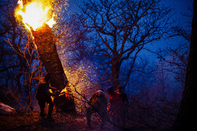 عملیات مهار آتش‌سوزی مناطق کوهستانی روستاهای دلیر و الیت