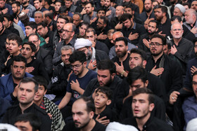 اولین شب مراسم عزاداری ایام شهادت حضرت فاطمةالزهرا سلام‌الله‌علیها در حسینیه امام خمینی(ره)