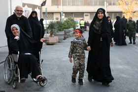 اولین شب مراسم عزاداری ایام شهادت حضرت فاطمةالزهرا سلام‌الله‌علیها در حسینیه امام خمینی(ره)