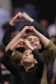 اولین شب مراسم عزاداری ایام شهادت حضرت فاطمةالزهرا سلام‌الله‌علیها در حسینیه امام خمینی(ره)