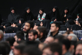 اولین شب مراسم عزاداری ایام شهادت حضرت فاطمةالزهرا سلام‌الله‌علیها در حسینیه امام خمینی(ره)