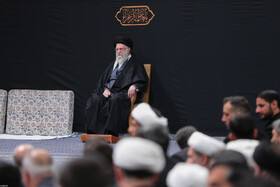 اولین شب مراسم عزاداری ایام شهادت حضرت فاطمةالزهرا سلام‌الله‌علیها در حسینیه امام خمینی(ره)