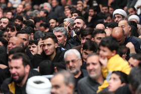 اولین شب مراسم عزاداری ایام شهادت حضرت فاطمةالزهرا سلام‌الله‌علیها در حسینیه امام خمینی(ره)