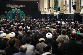 اولین شب مراسم عزاداری ایام شهادت حضرت فاطمةالزهرا سلام‌الله‌علیها در حسینیه امام خمینی(ره)