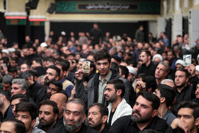 اولین شب مراسم عزاداری ایام شهادت حضرت فاطمةالزهرا سلام‌الله‌علیها در حسینیه امام خمینی(ره)