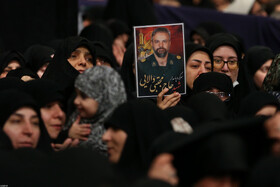 اولین شب مراسم عزاداری ایام شهادت حضرت فاطمةالزهرا سلام‌الله‌علیها در حسینیه امام خمینی(ره)