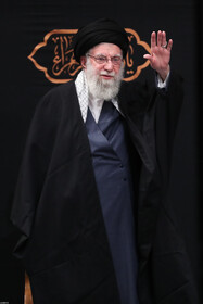 اولین شب مراسم عزاداری ایام شهادت حضرت فاطمةالزهرا سلام‌الله‌علیها در حسینیه امام خمینی(ره)