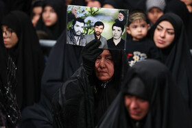 اولین شب مراسم عزاداری ایام شهادت حضرت فاطمةالزهرا سلام‌الله‌علیها در حسینیه امام خمینی(ره)