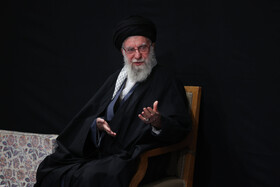 اولین شب مراسم عزاداری ایام شهادت حضرت فاطمةالزهرا سلام‌الله‌علیها در حسینیه امام خمینی(ره)